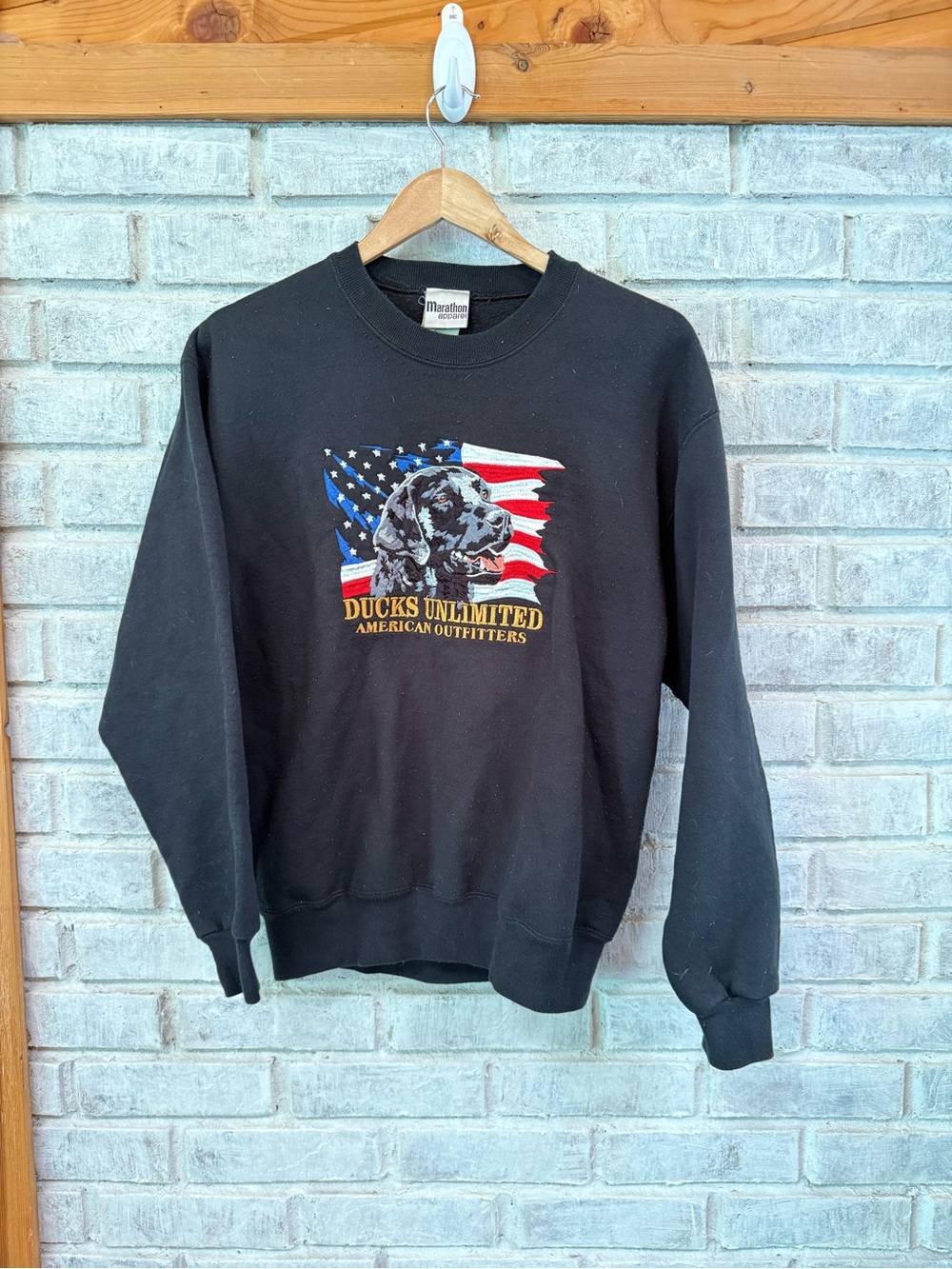 Black Crewneck Sweatshirt - American Outfitters Graphic